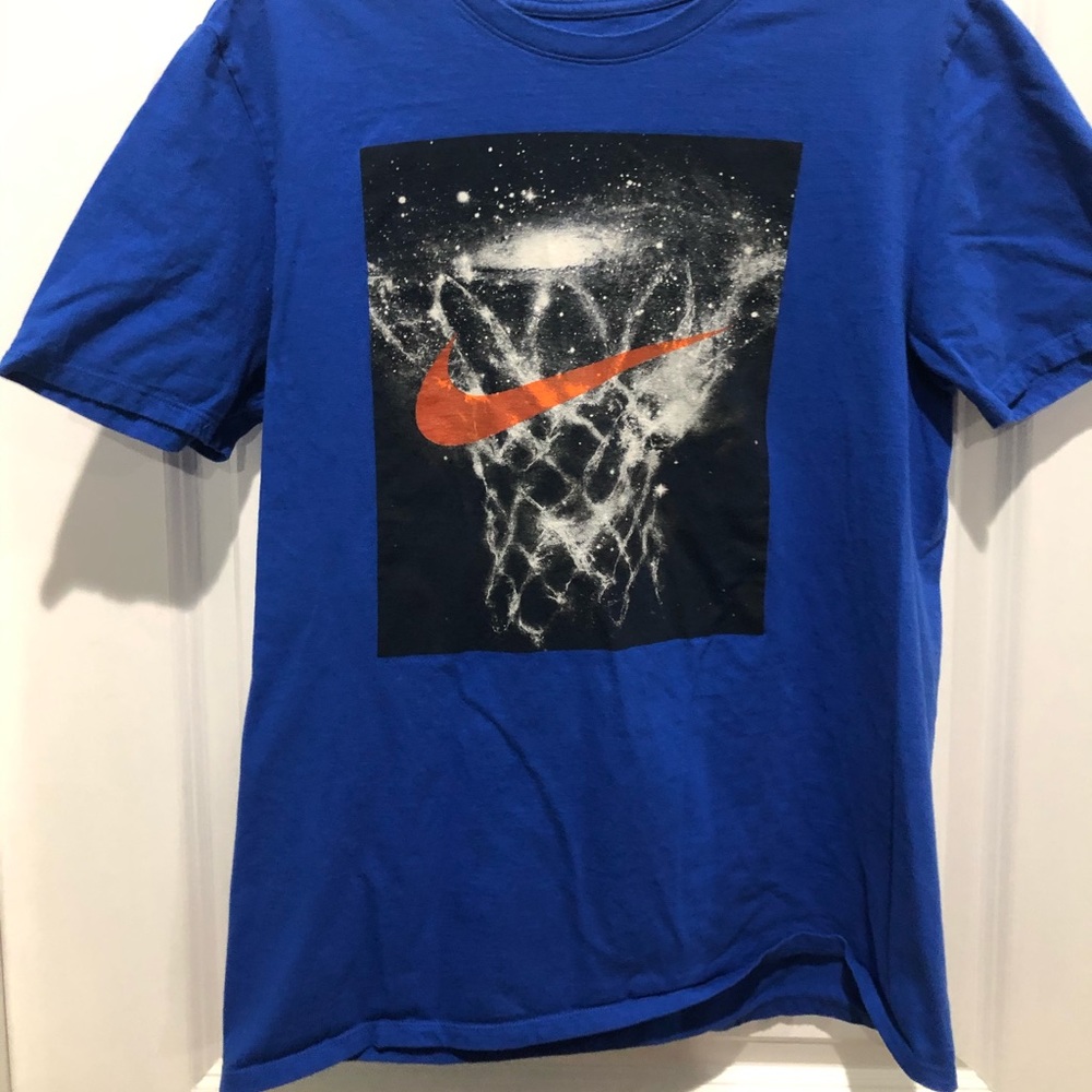 The Nike Tee, Athletic Cut, Sz L